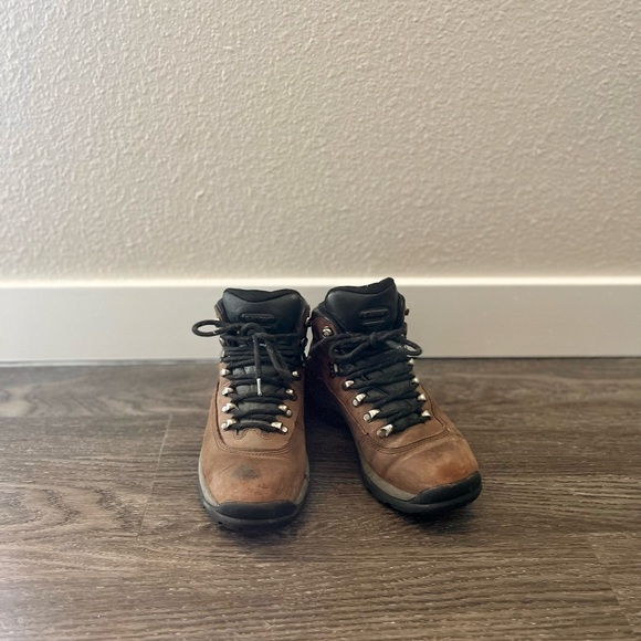 Womens 7.5 Hiking Boots Hi-Tec - Picture 3 of 6